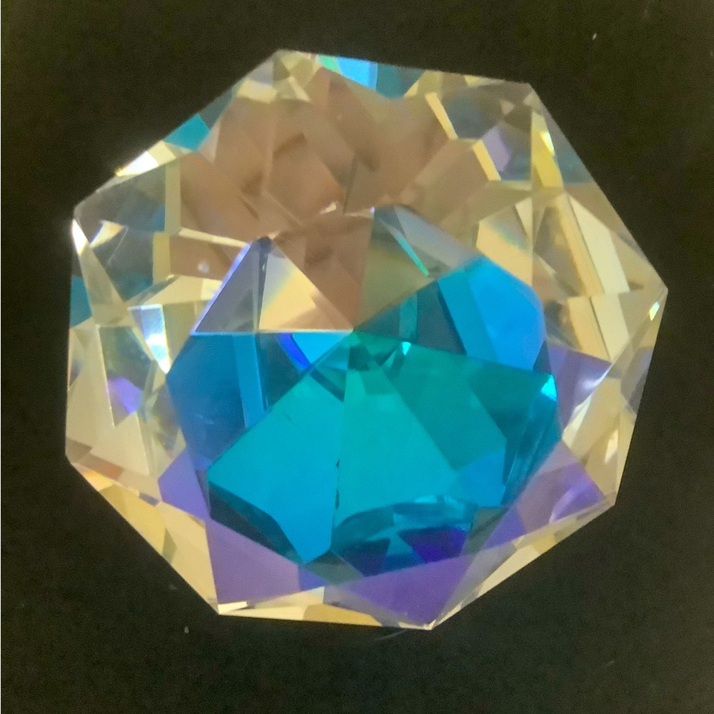 Diamond Faceted Crystal Paperweight